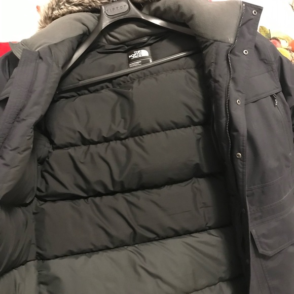 The NorthFace mens winter jacket - Picture 4 of 5